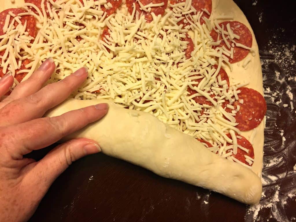 Pizza Bread and Rubbermaid® BRILLIANCE