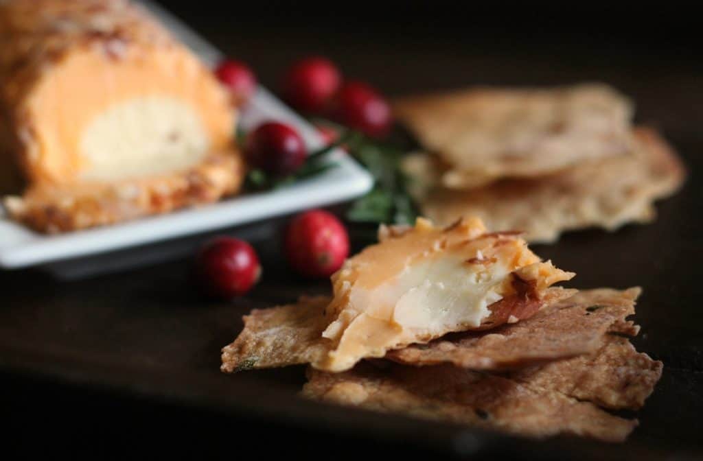 Rosemary and Olive Oil Cracker Recipe | Homemade Crackers | Cheese and Crackers | Christmas Snacks | Thanksgiving Snacks | #Cheeseball #Cheeselog #Crackers #HomemadeCrackers