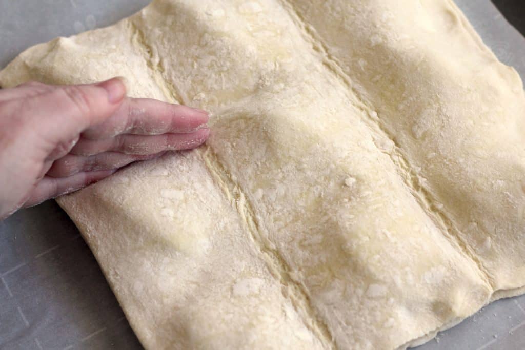 Cuban Guava Pastries - Pastelitos de Guayaba y Queso