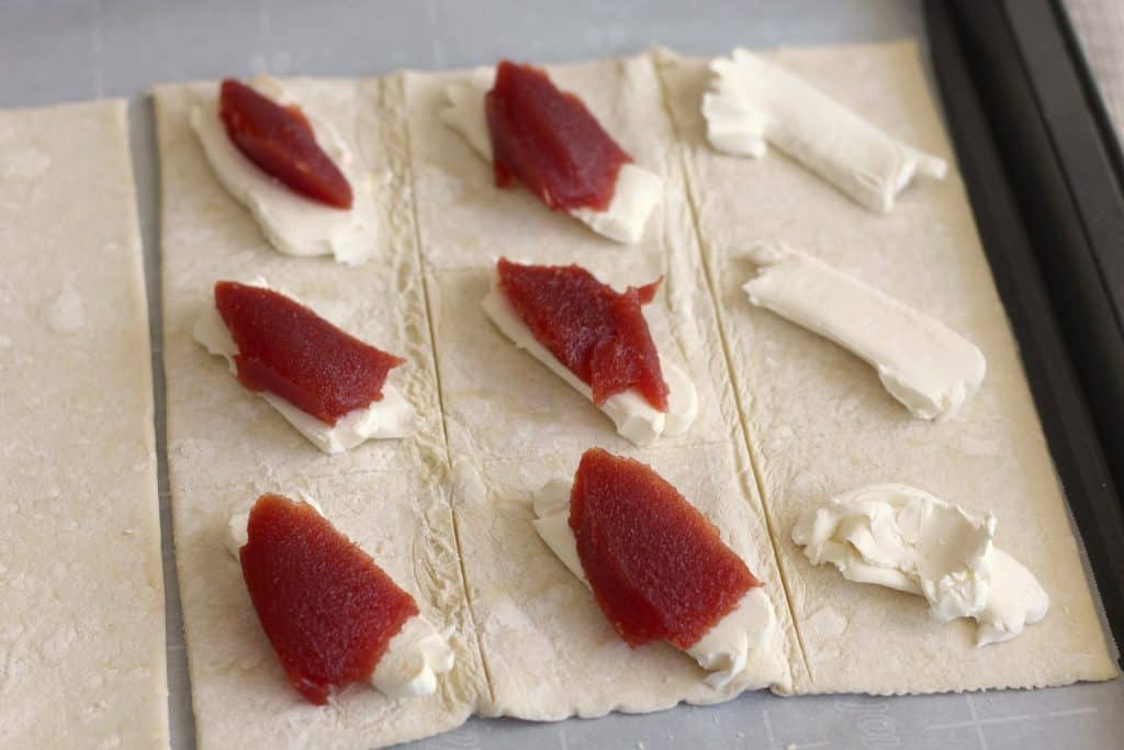 Cuban Guava Pastries - Pastelitos de Guayaba y Queso